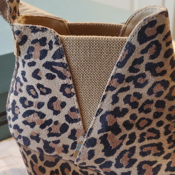 Leopard Ankle Boots - Picture 6 of 6